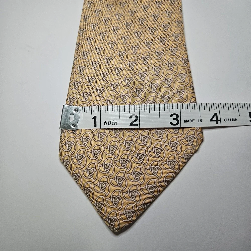 VTG Hermes Yellow 100% Silk Tie Chain Link‎ Pattern Made In France 7351 PA 90's